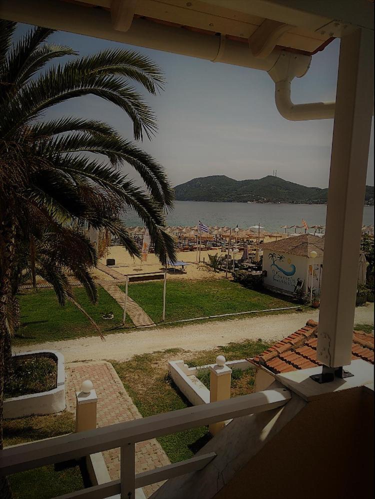 Marinis Boutique Rooms Nea Iraklitsa Exteriér fotografie